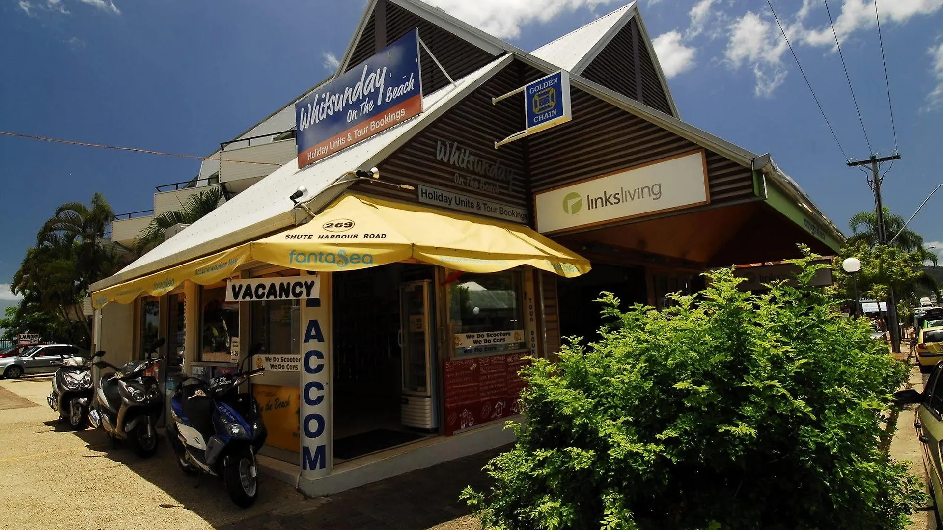 ***  Whitsunday On The Beach Motel Airlie Beach Australia