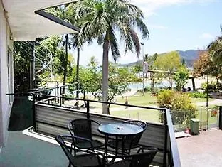 *** Motel Whitsunday On The Beach Airlie Beach Australia