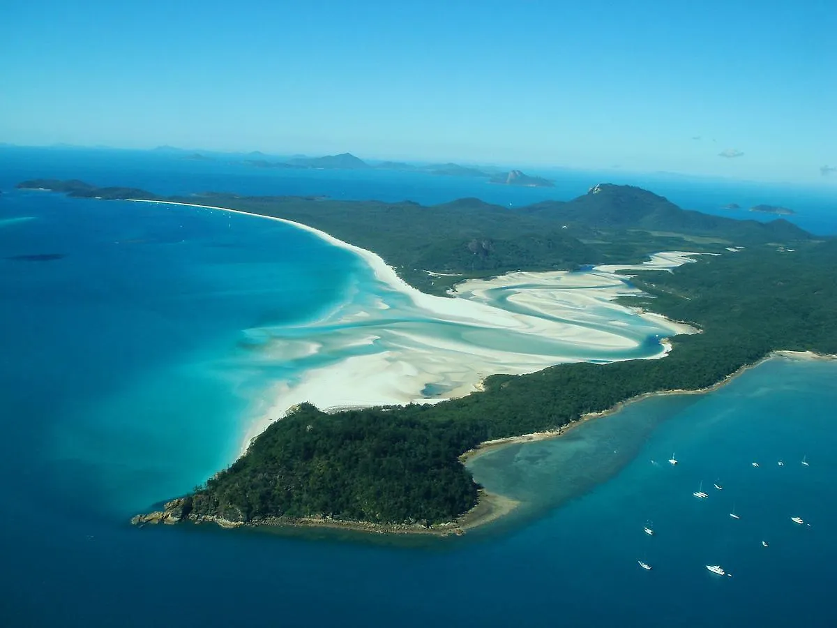*** Motel Whitsunday On The Beach Airlie Beach Australia